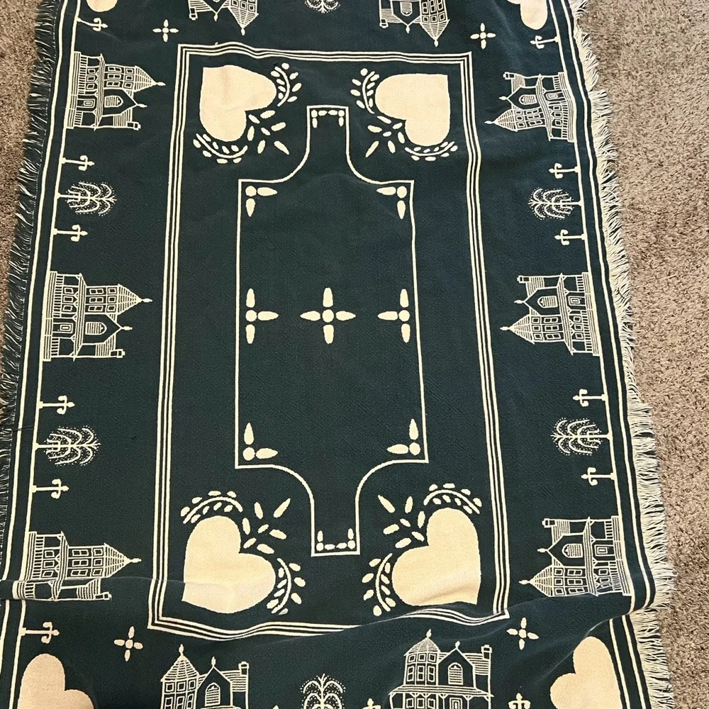 Green and Cream Tapestry Throw Blanket, Vintage
